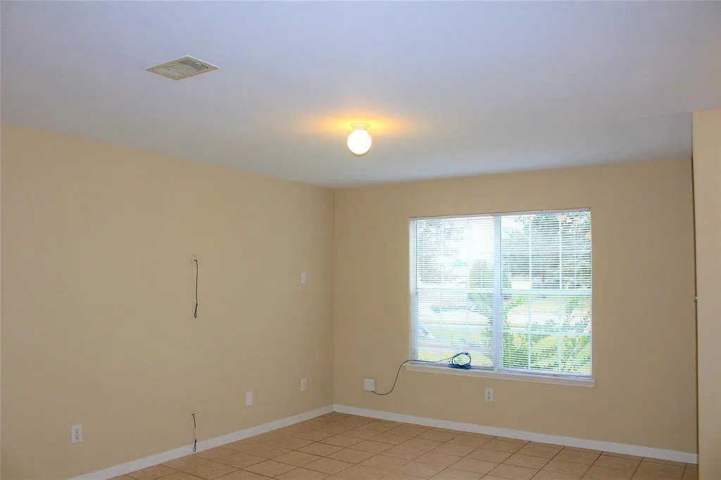 3 bed, 2.0 bath, 1123 sqft, $1,595 — Photo 4