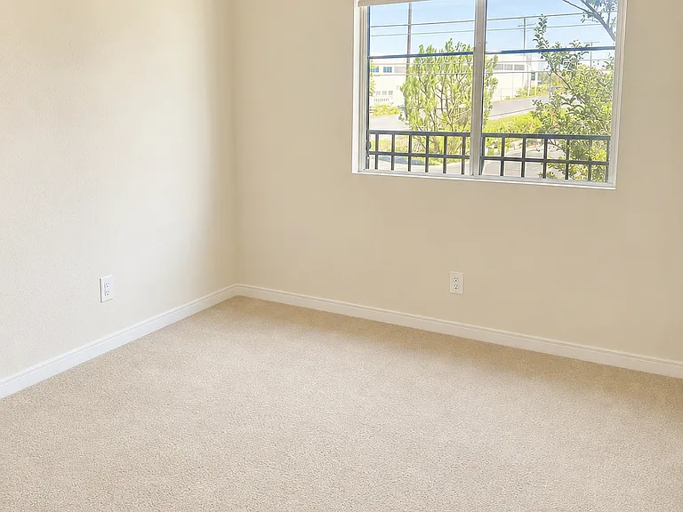 20859 S Normandie Ave — Photo 8