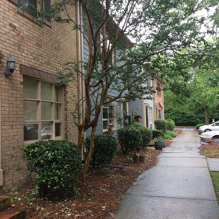 1st image of 101 C4 Laura Ln