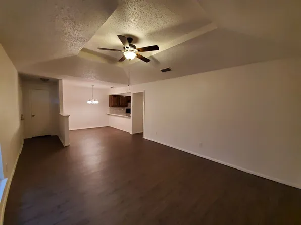106/108 Westpark N Dr Duplex, 106 Westpark Dr N Unit 106, McKinney, TX 75071