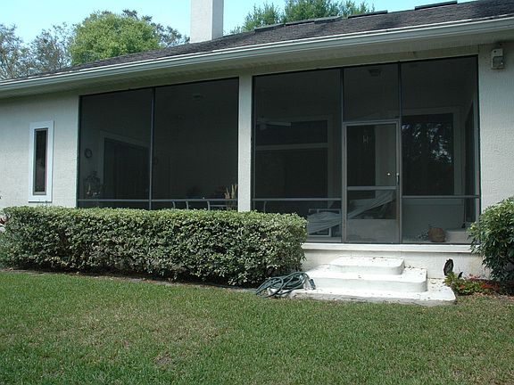 Screened in Patio