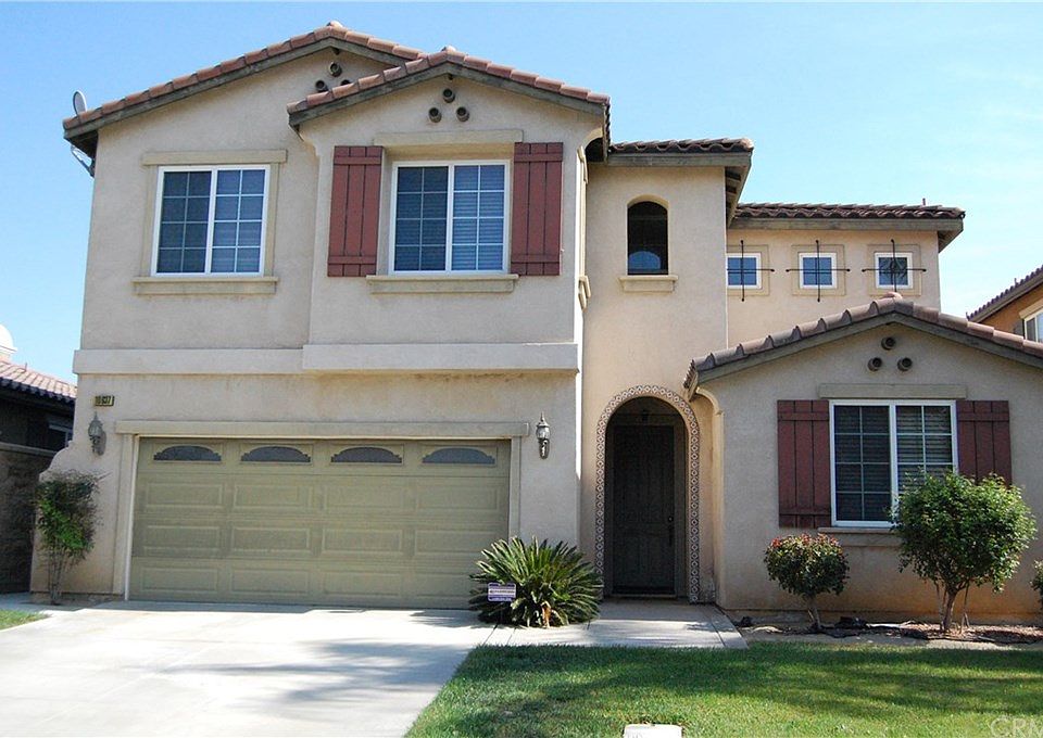 1st image of 10937 Persimmon Ln