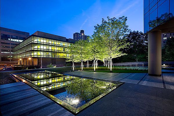 1st image of 200 W 67th St #16A