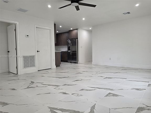 4th image of 348 NW 8th St