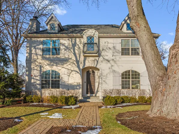 629 Kenwood Ave, Libertyville, IL 60048