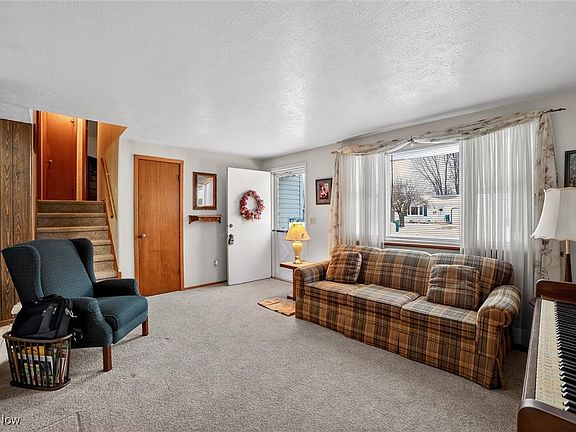 5th image of 2703 W 40th St