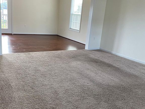 2nd image of 8326 Leighburn Dr