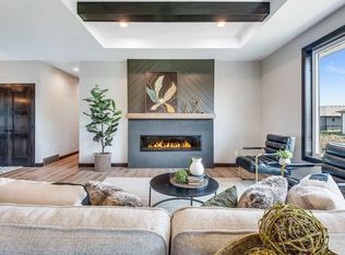 6701 E Corsair Dr, Sioux Falls, SD 57110