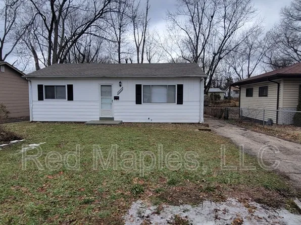 10525 Earl Dr, Saint Louis, MO 63136