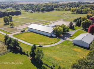 2S704 Nelson Lake Rd, Batavia, IL 60510