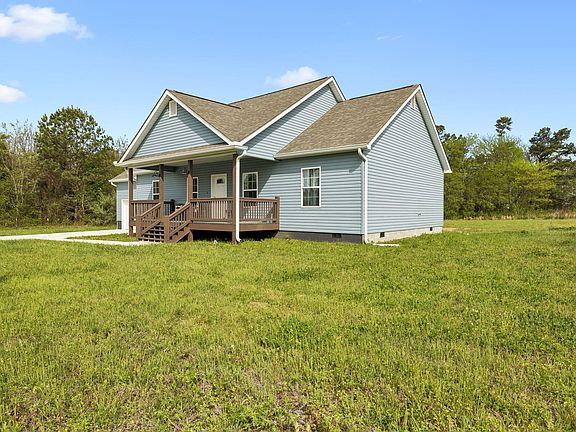 3rd image of 920 Michaels Rd