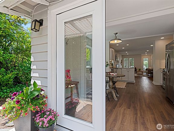 2nd image of 1154 Bertha Avenue NW