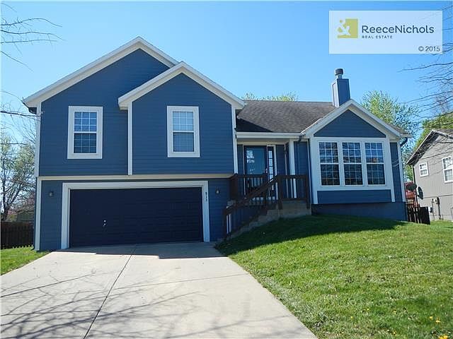 Well-Maintained home with Spacious Floor plan and OVERSIZED 2 car garage