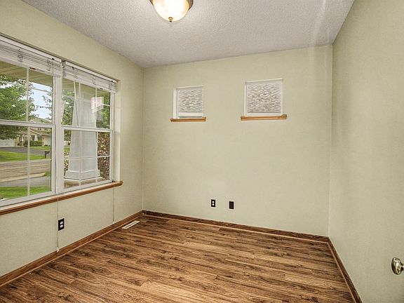 4th image of 6653 99th St S