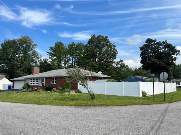 37 Fairlawn Dr, Torrington, CT 06790