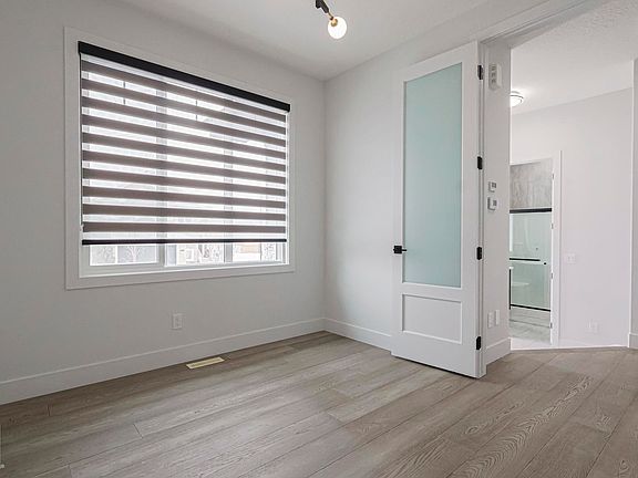 4th image of 7446 Colonel Mewburn Rd NW