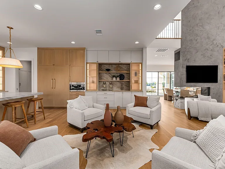 10050 Gooding Dr — Photo 21