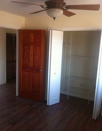 3rd image of 8709 Herrick Ave