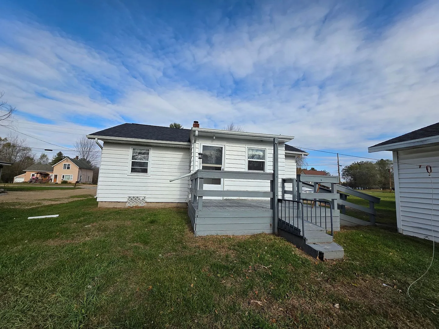 2 Bedroom Single Family Home in Clintonville - Available December! — Photo 3