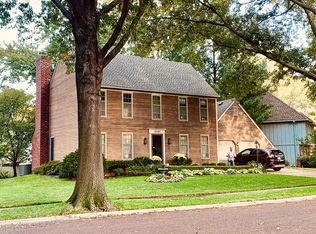 10105 Craig Dr, Overland Park, KS 66212
