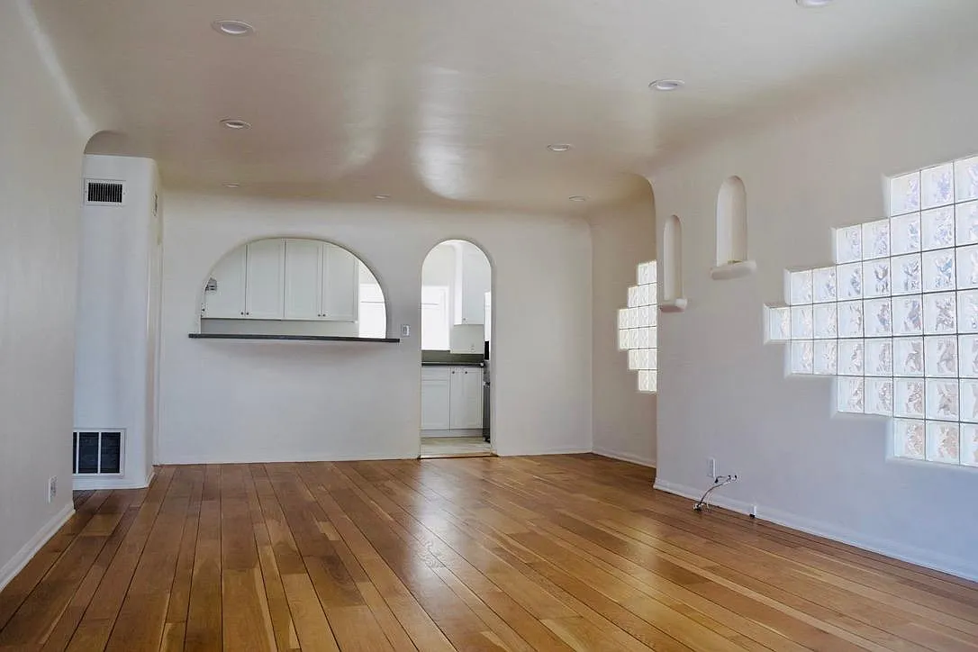 3607 Alma Avenue — Photo 1