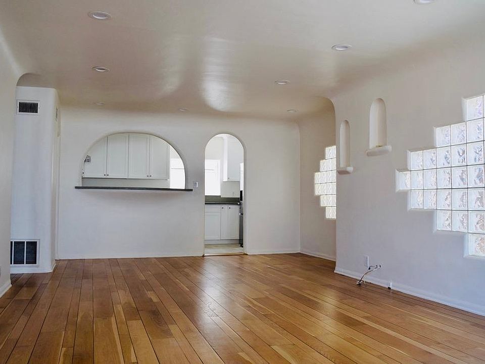 Living & Diningrooms