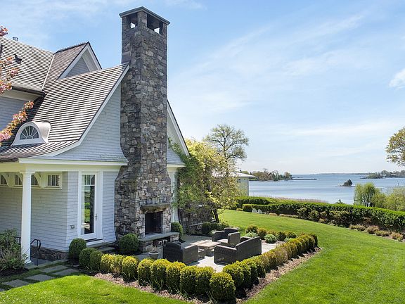 35 Leeward Ln Riverside CT-print-071-69-006-4200x2364-300dpi.jpg