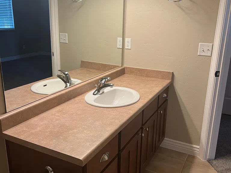 11774 S Shadow View Ln — Photo 16