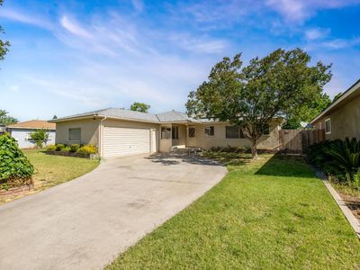 3235 E Swift Ave, Fresno, CA, 93726
