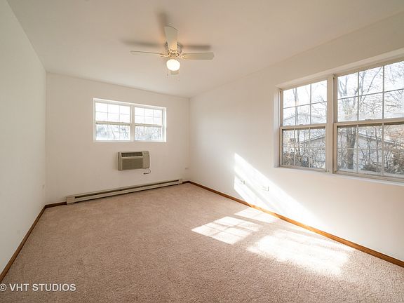 2nd image of 1584 W Crystal Rock Ct Unit 1A
