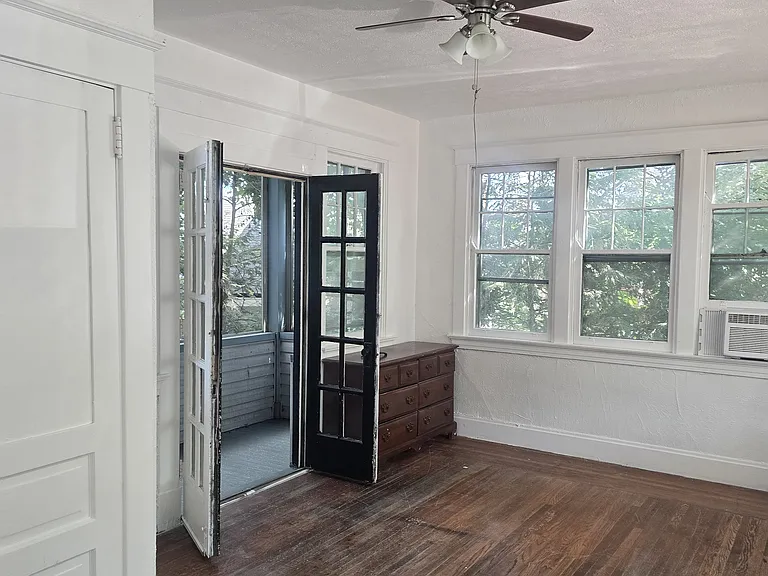 2516 Cleinview Ave — Photo 15