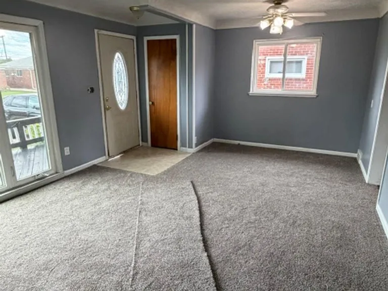 26125 Huntington St — Photo 3