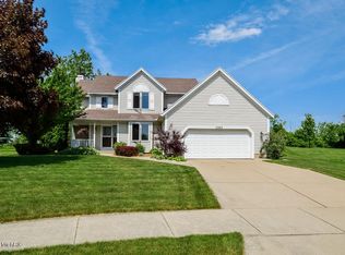 2999 Valley Ave NW, Grand Rapids, MI 49544