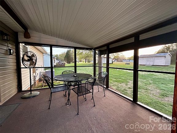 4th image of 205 Linville Ct