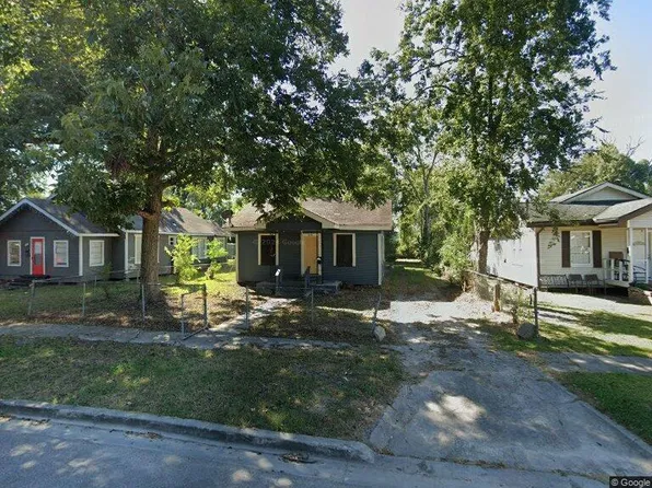 1951 Harrison St, Beaumont, TX 77701
