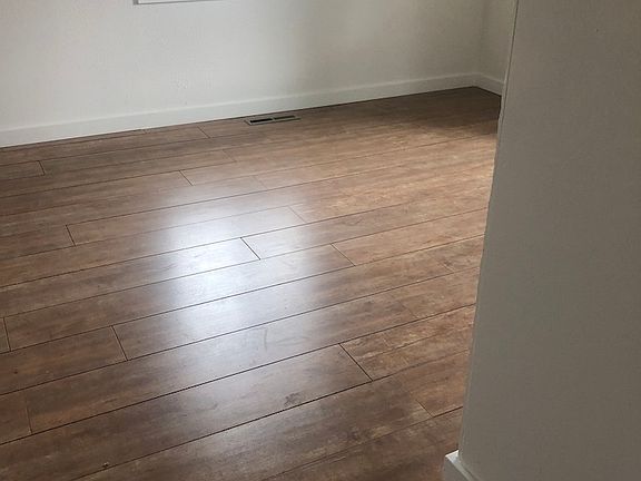 5th image of 1316 Eaton St