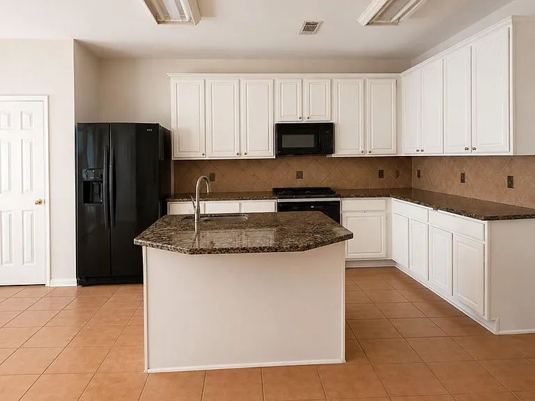 11607 Bay Ledge Dr — Photo 3