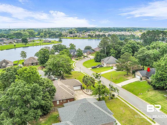 2nd image of 25560 Lakeland Dr