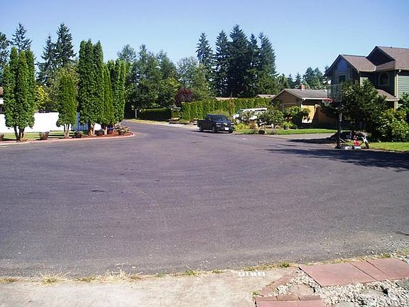 3rd image of 11810 155th Street Ct E