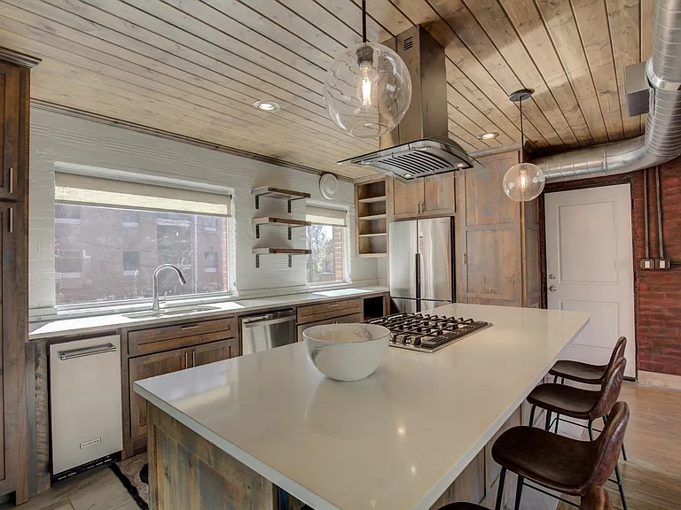 2106 S Cincinnati Ave — Photo 6