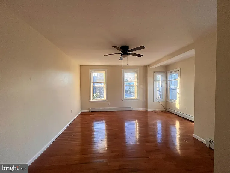 3901 Folsom St #2R — Photo 8