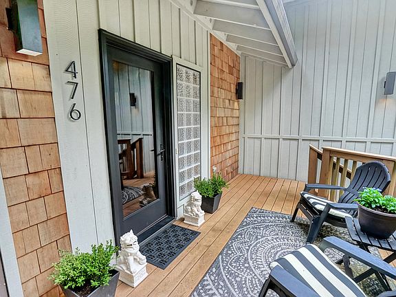 2nd image of 476 Lookout Ct