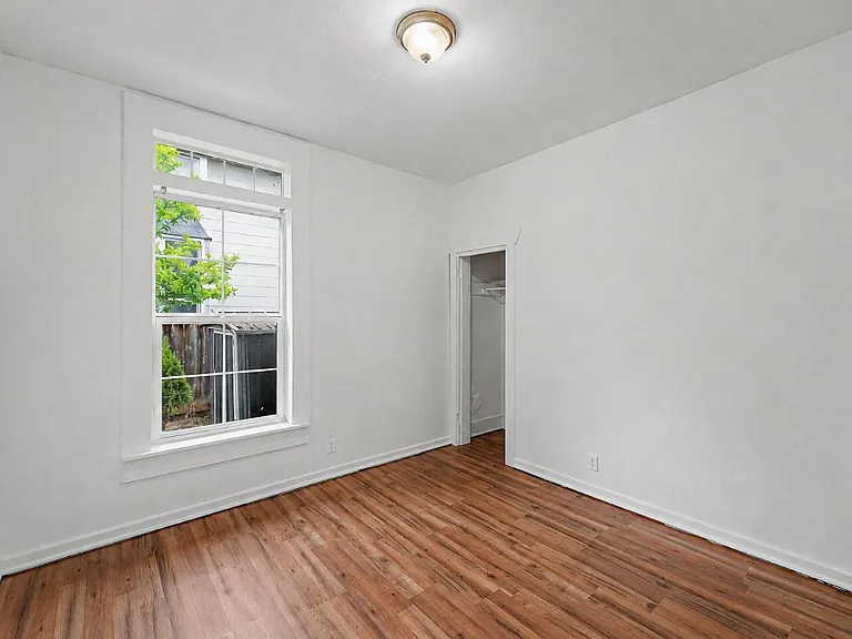 2911 S 8th St #A — Photo 11