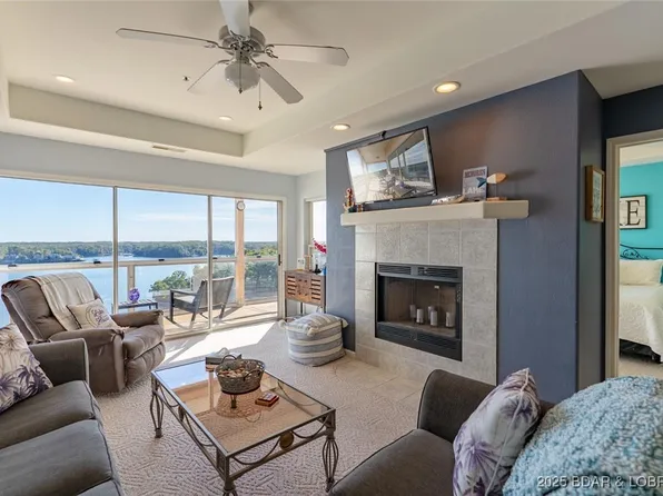 116 Emerald Bay Dr #3D, Lake Ozark, MO 65049