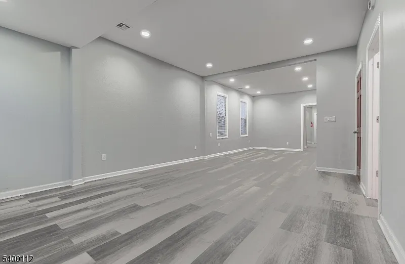 3 bed, 1.0 bath, $2,450 — Photo 4