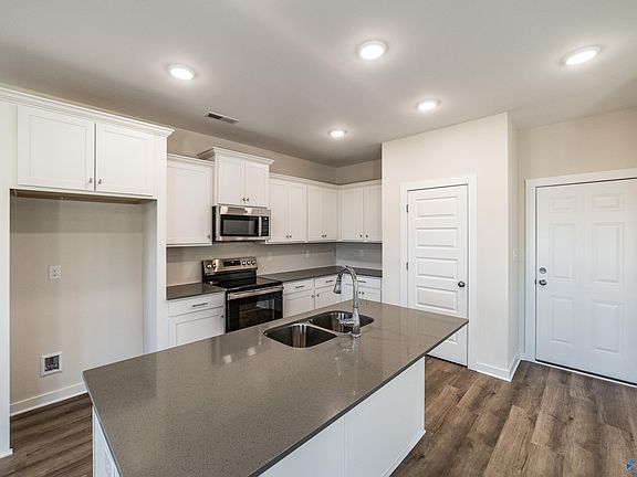5th image of 146 Flintlock Way