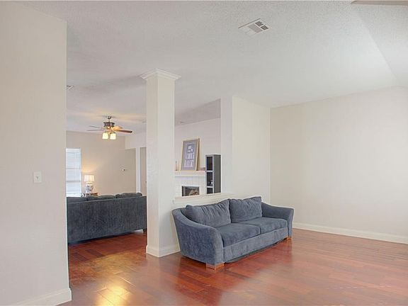 5th image of 808 Forestbrook Dr