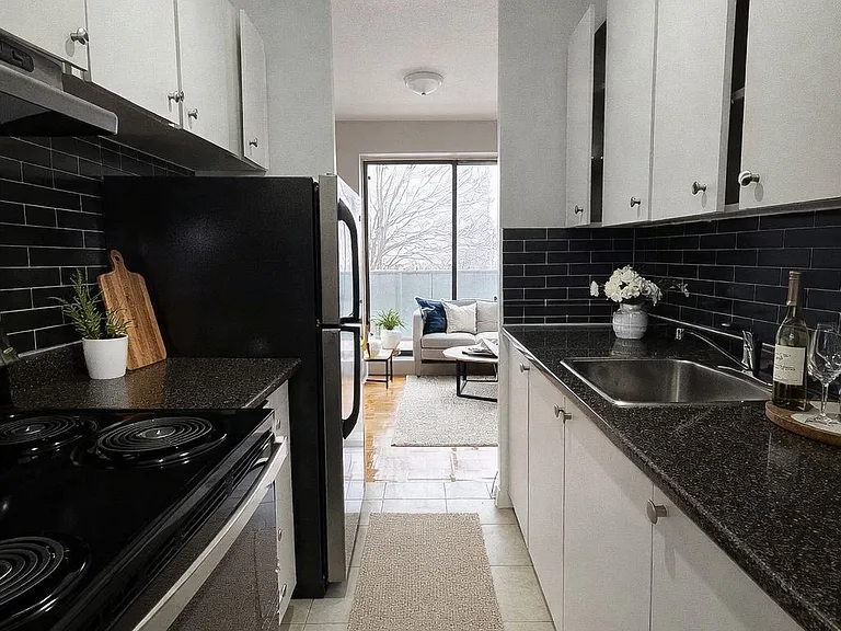 1780 Lawrence Ave E #303 — Photo 2