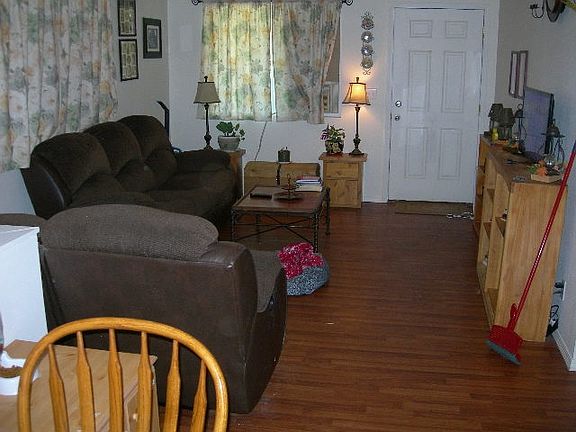3rd image of 601 S State Ave