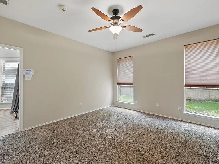 7464 Maroon Dr — Photo 7
